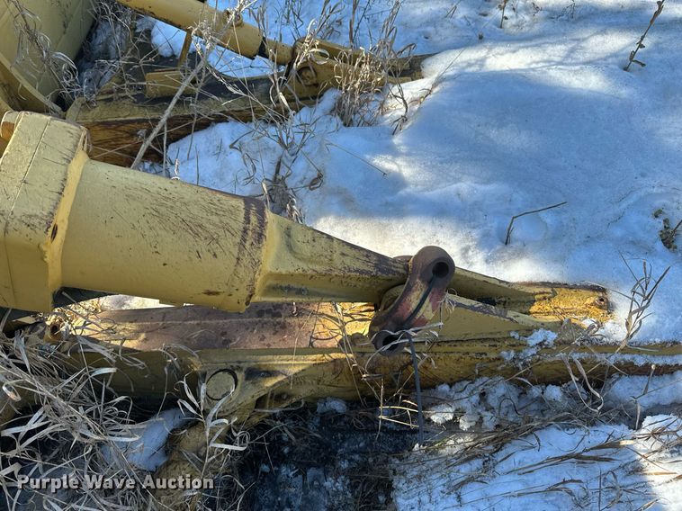 image for item DV0611 1987 Caterpillar  D6H LGP cable plow
