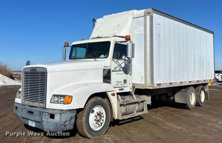 image for item DV0614 2000 Freightliner  FLD120 box truck