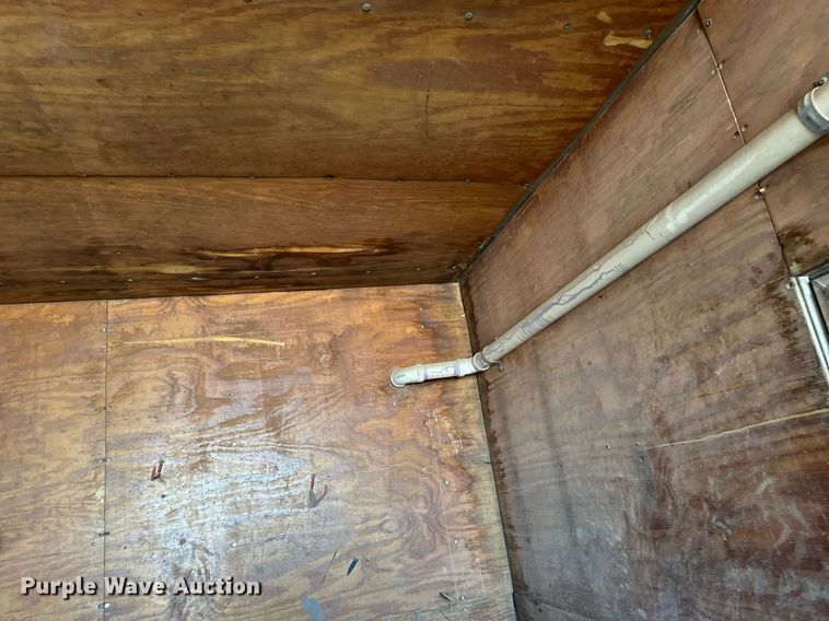 image for item DV0614 2000 Freightliner  FLD120 box truck