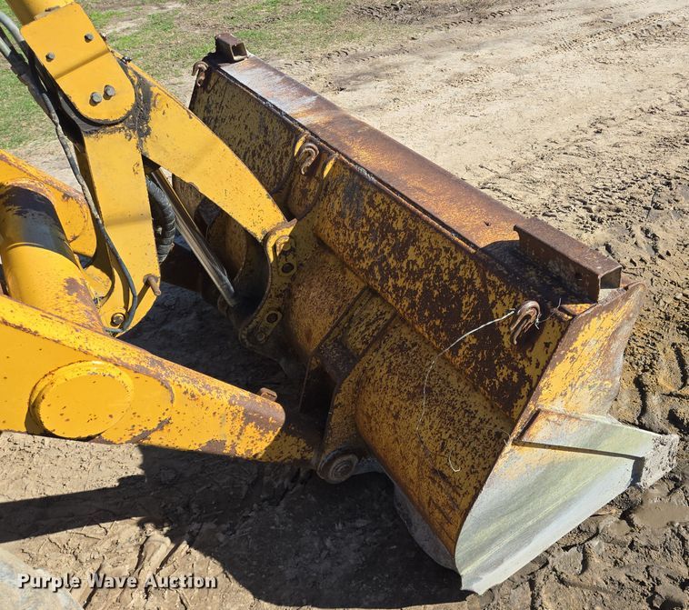 image for item DV1275 2003 Caterpillar 420D backhoe