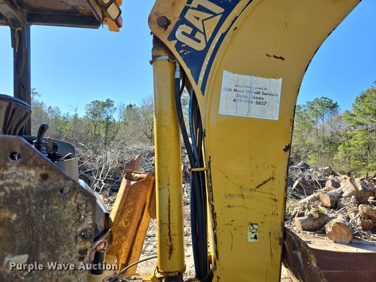 image for item DV1275 2003 Caterpillar 420D backhoe