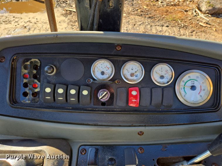 image for item DV1275 2003 Caterpillar 420D backhoe