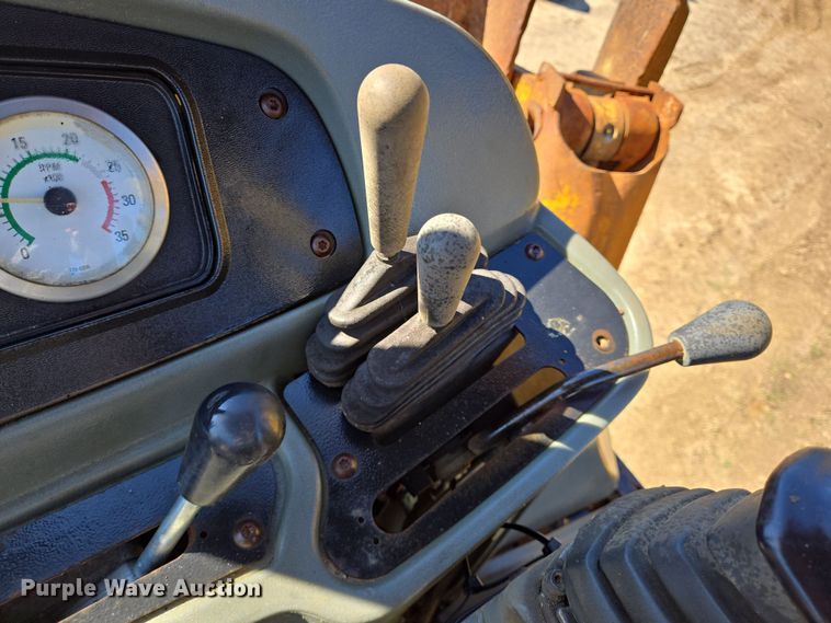 image for item DV1275 2003 Caterpillar 420D backhoe