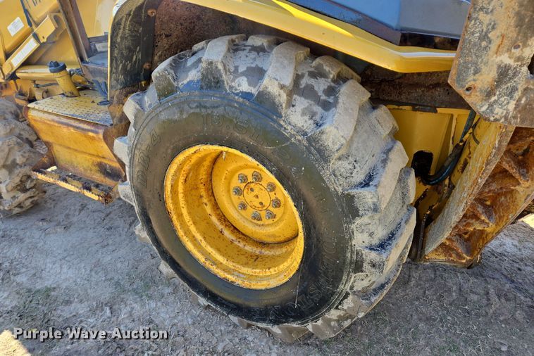 image for item DV1275 2003 Caterpillar 420D backhoe