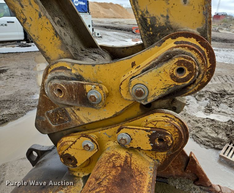 image for item DV1280 2016 Caterpillar 330F L excavator