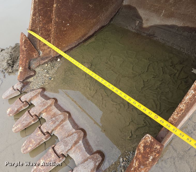 image for item DV1280 2016 Caterpillar 330F L excavator