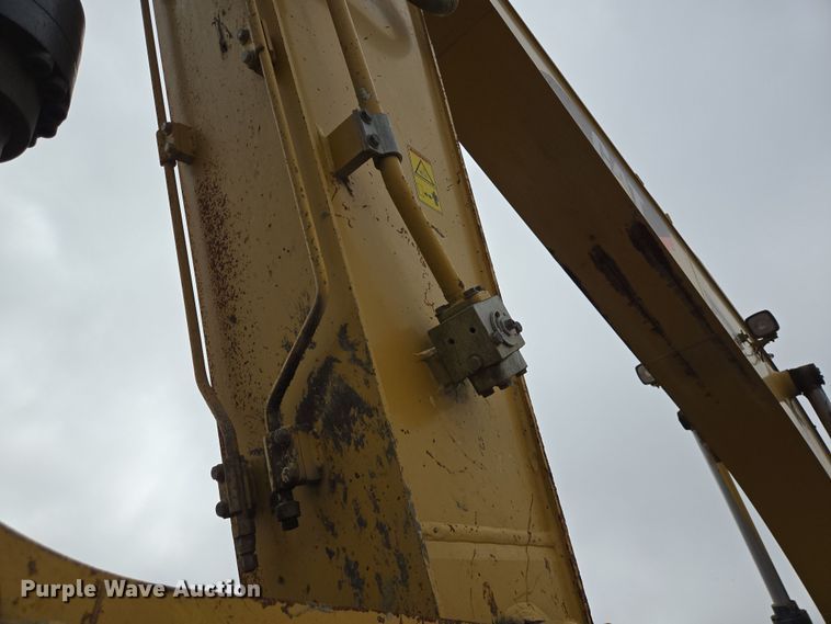 image for item DV1280 2016 Caterpillar 330F L excavator