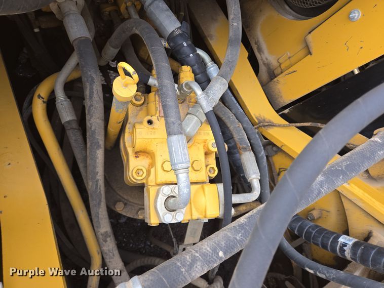 image for item DV1280 2016 Caterpillar 330F L excavator