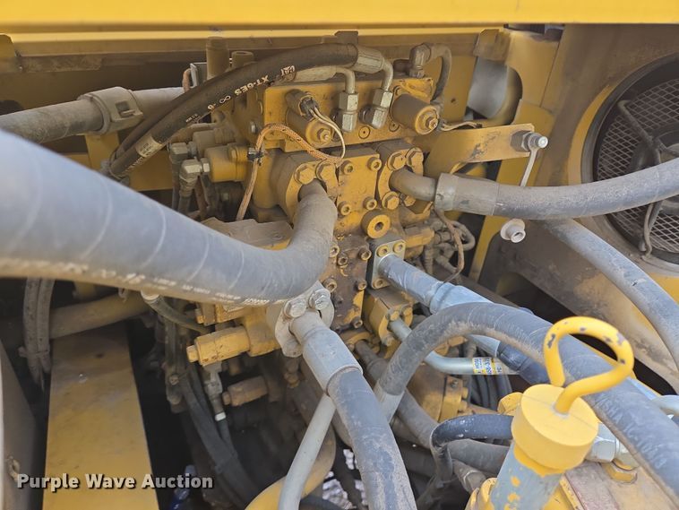 image for item DV1280 2016 Caterpillar 330F L excavator