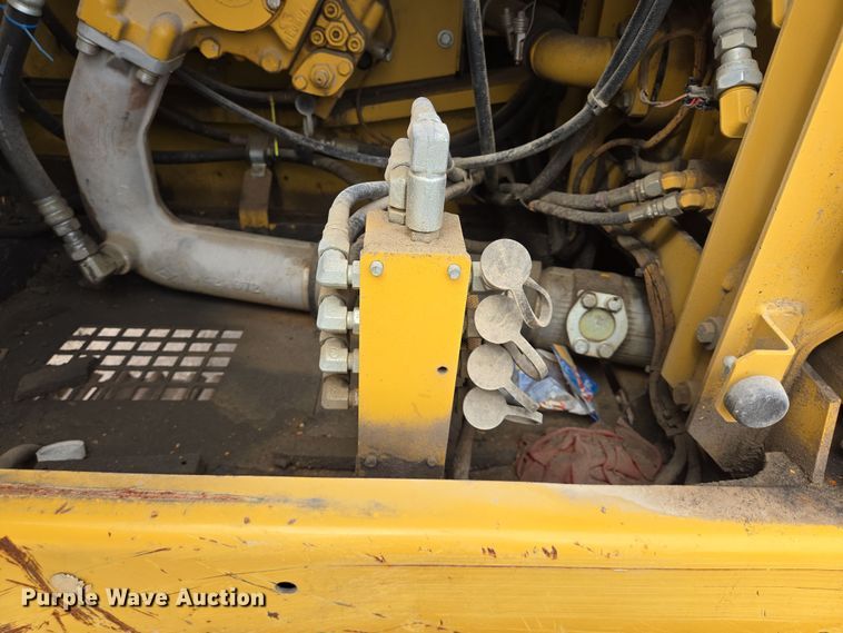 image for item DV1280 2016 Caterpillar 330F L excavator