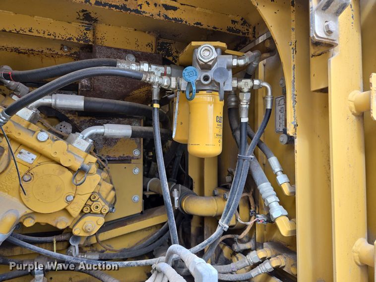 image for item DV1280 2016 Caterpillar 330F L excavator