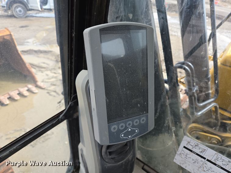 image for item DV1280 2016 Caterpillar 330F L excavator