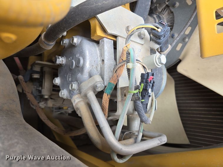 image for item DV1280 2016 Caterpillar 330F L excavator