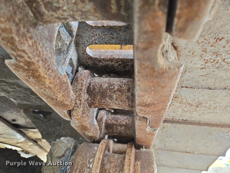 image for item DV1280 2016 Caterpillar 330F L excavator