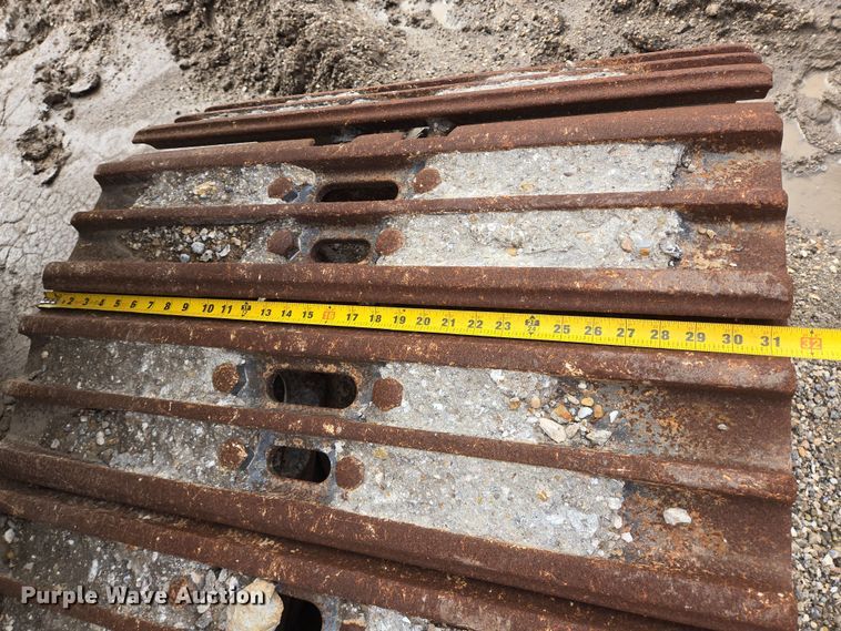 image for item DV1280 2016 Caterpillar 330F L excavator