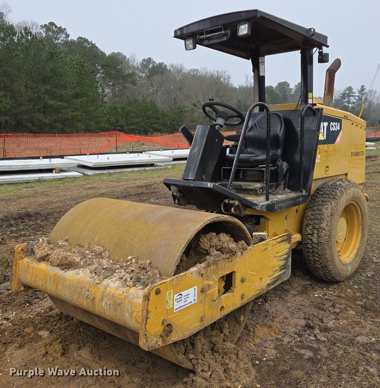 image for item DV1285 Caterpillar CS34 single drum vibratory roller