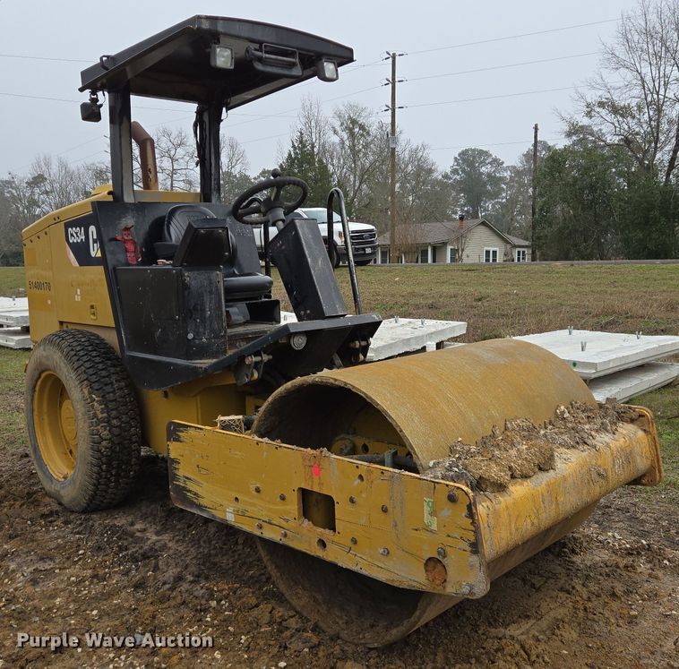 image for item DV1285 Caterpillar CS34 single drum vibratory roller