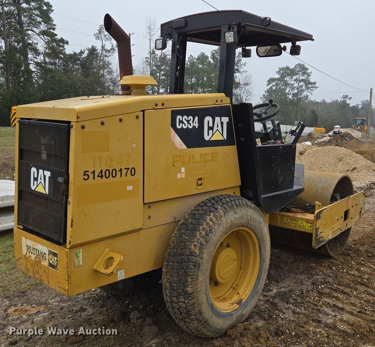 image for item DV1285 Caterpillar CS34 single drum vibratory roller