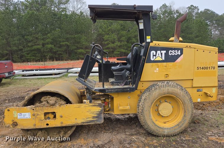 image for item DV1285 Caterpillar CS34 single drum vibratory roller