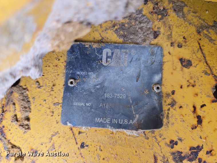 image for item DV1285 Caterpillar CS34 single drum vibratory roller