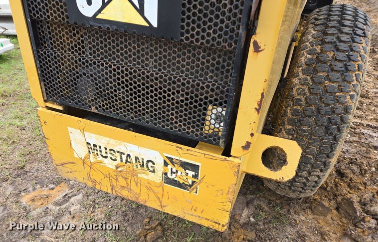 image for item DV1285 Caterpillar CS34 single drum vibratory roller