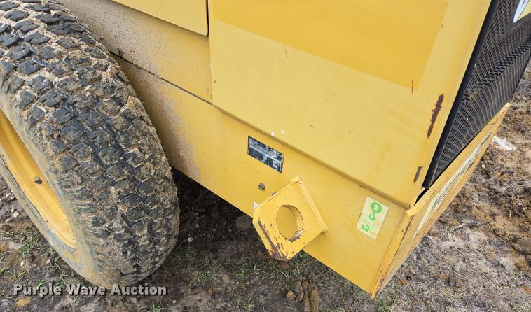 image for item DV1285 Caterpillar CS34 single drum vibratory roller