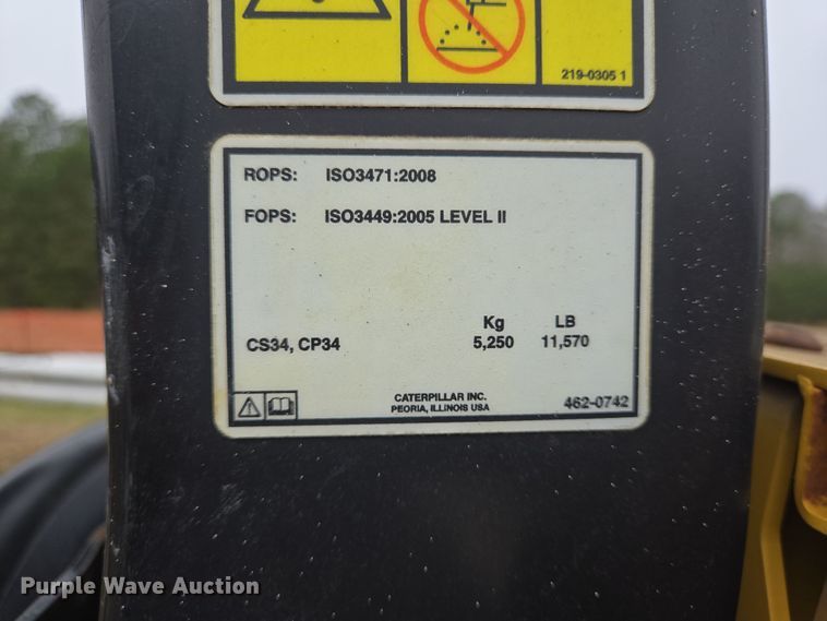 image for item DV1285 Caterpillar CS34 single drum vibratory roller
