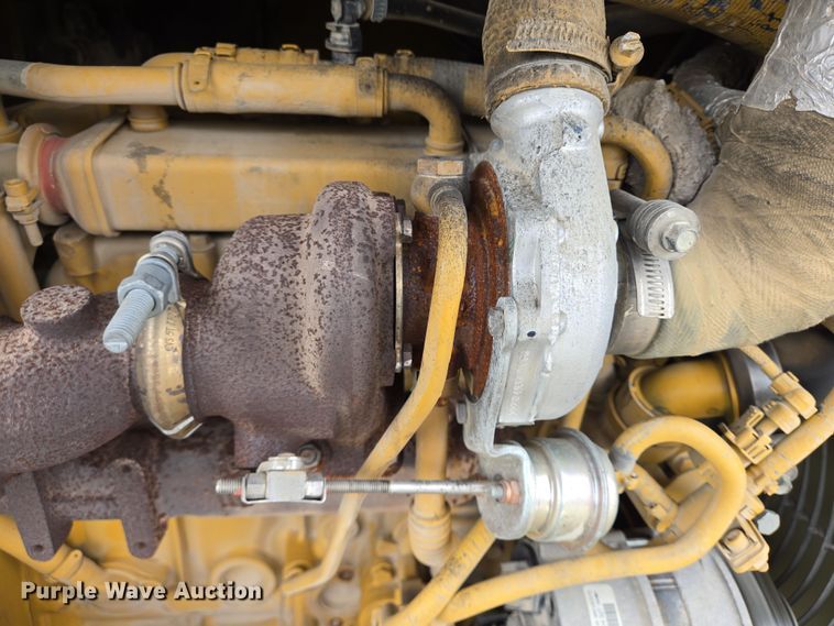 image for item DV1285 Caterpillar CS34 single drum vibratory roller