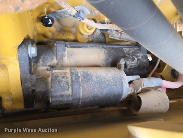 image for item DV1285 Caterpillar CS34 single drum vibratory roller