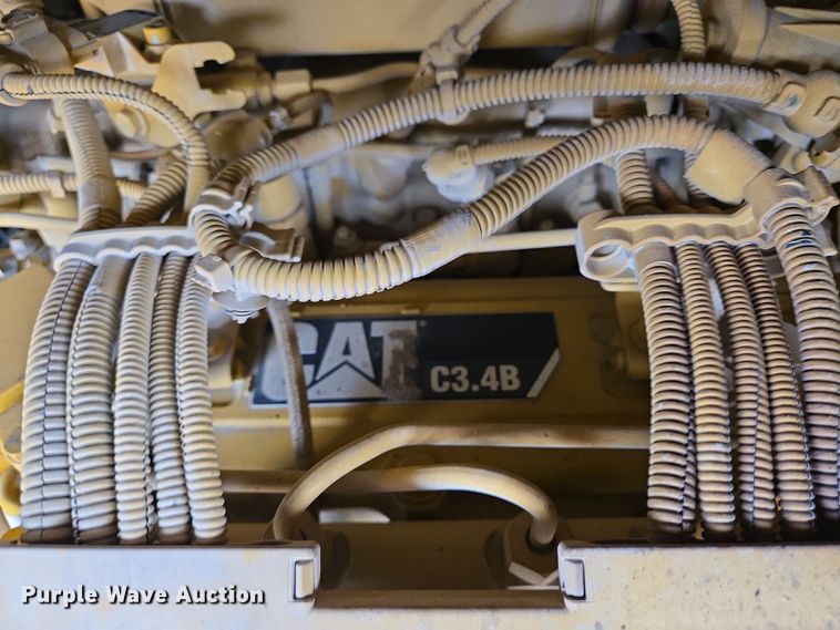 image for item DV1285 Caterpillar CS34 single drum vibratory roller