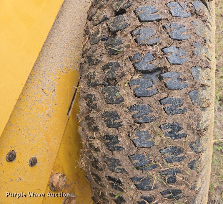 image for item DV1285 Caterpillar CS34 single drum vibratory roller