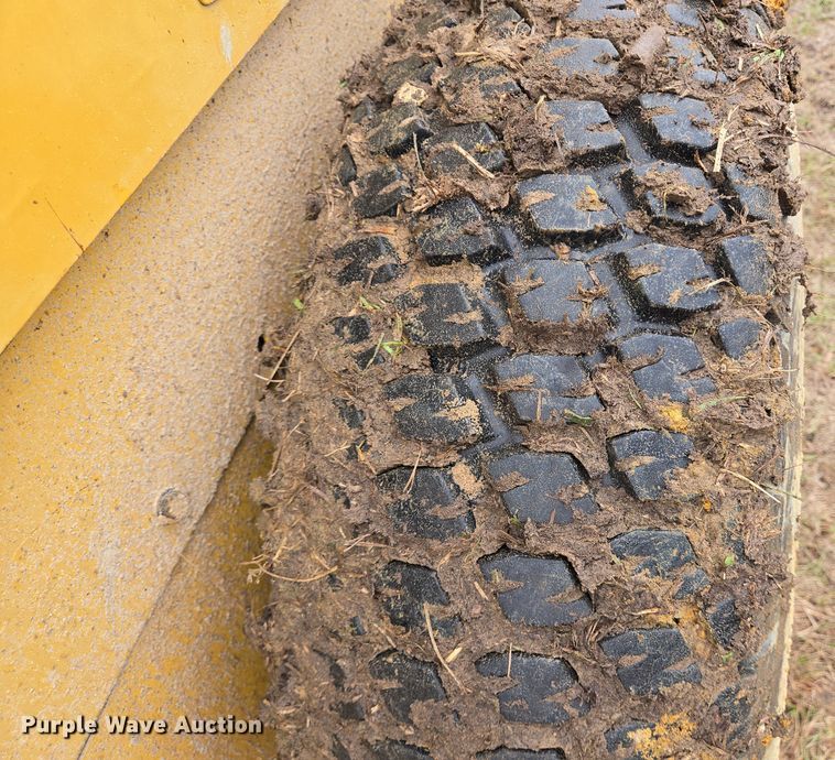 image for item DV1285 Caterpillar CS34 single drum vibratory roller