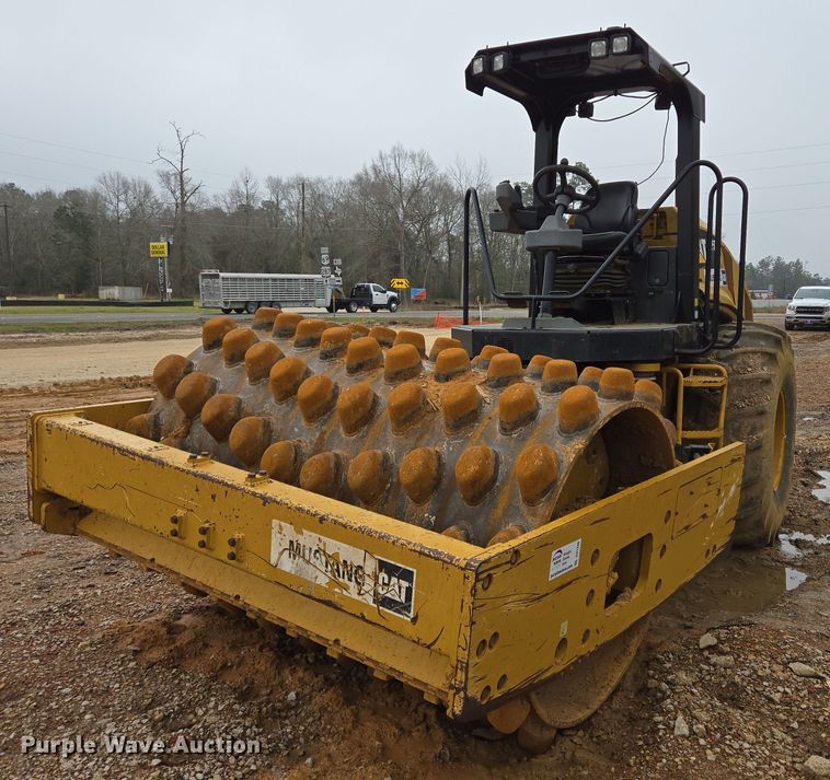 image for item DV1286 2016 Caterpillar CP56B single drum vibratory roller