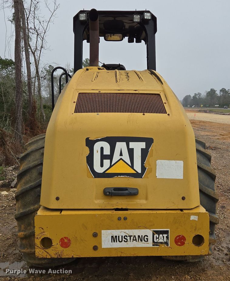 image for item DV1286 2016 Caterpillar CP56B single drum vibratory roller