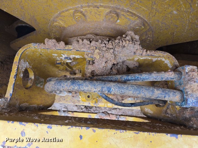 image for item DV1286 2016 Caterpillar CP56B single drum vibratory roller