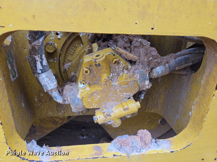 image for item DV1286 2016 Caterpillar CP56B single drum vibratory roller