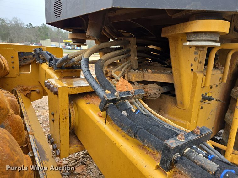 image for item DV1286 2016 Caterpillar CP56B single drum vibratory roller