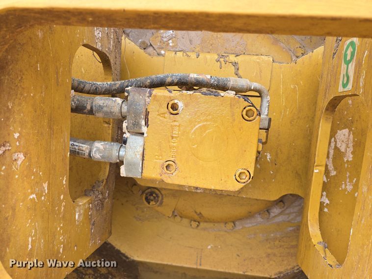 image for item DV1286 2016 Caterpillar CP56B single drum vibratory roller