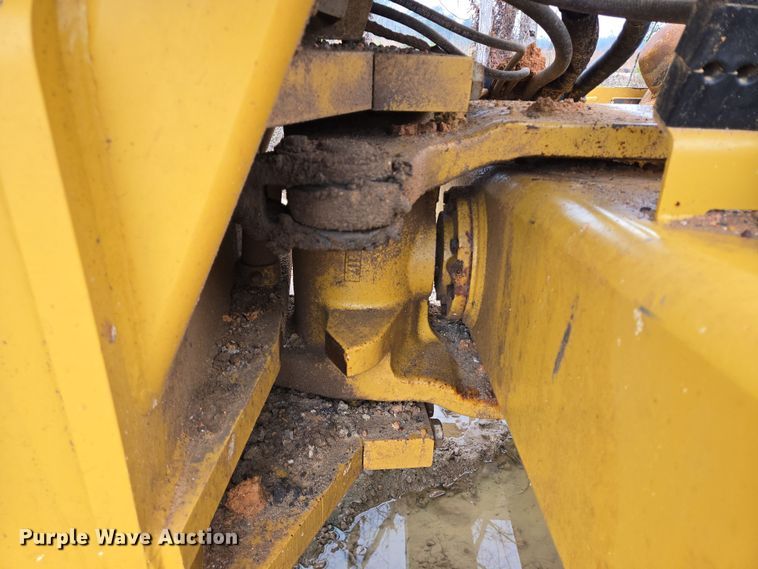 image for item DV1286 2016 Caterpillar CP56B single drum vibratory roller