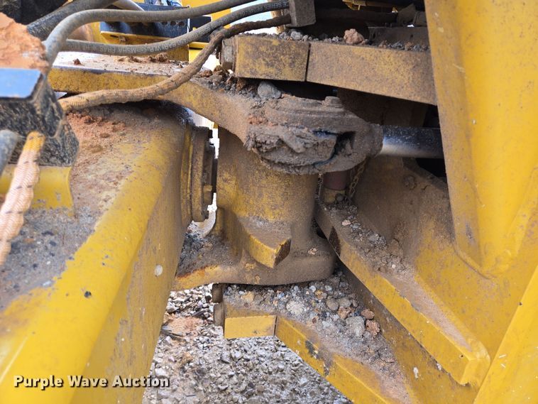 image for item DV1286 2016 Caterpillar CP56B single drum vibratory roller