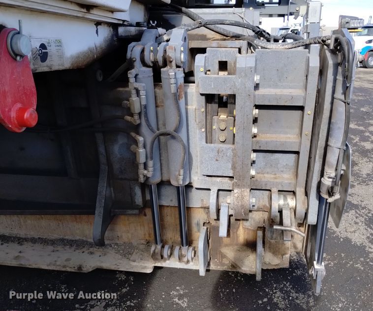 image for item DV6651 2010 Wirtgen W 2200 milling machine