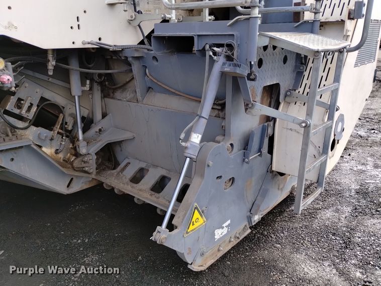 image for item DV6651 2010 Wirtgen W 2200 milling machine