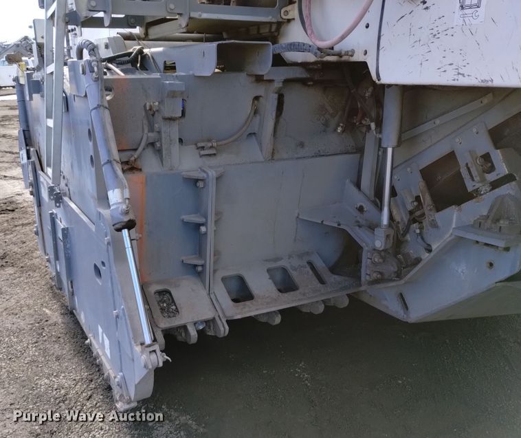 image for item DV6651 2010 Wirtgen W 2200 milling machine