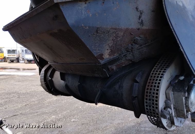 image for item DV6651 2010 Wirtgen W 2200 milling machine