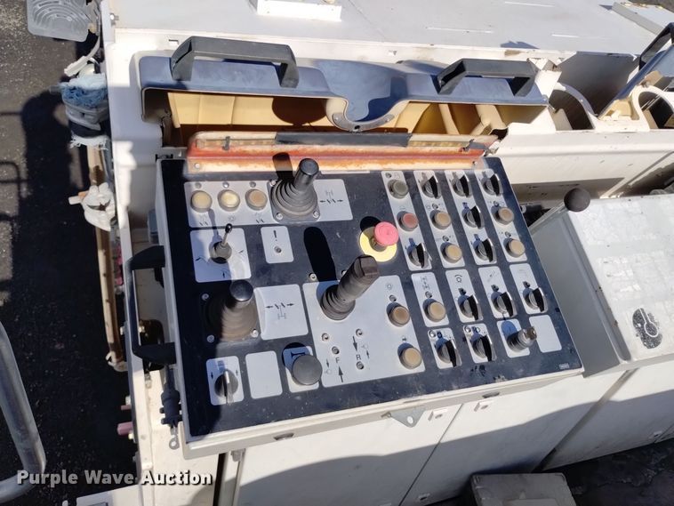 image for item DV6651 2010 Wirtgen W 2200 milling machine