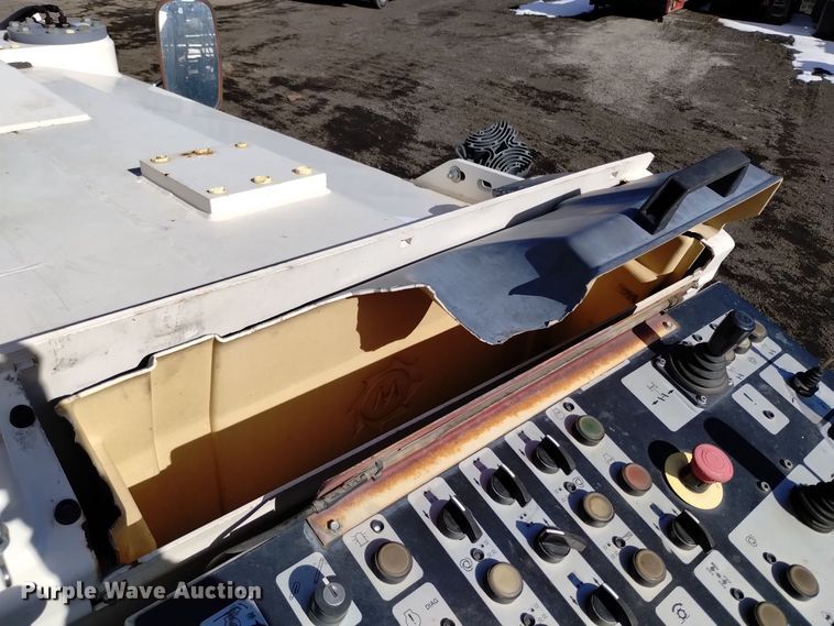 image for item DV6651 2010 Wirtgen W 2200 milling machine