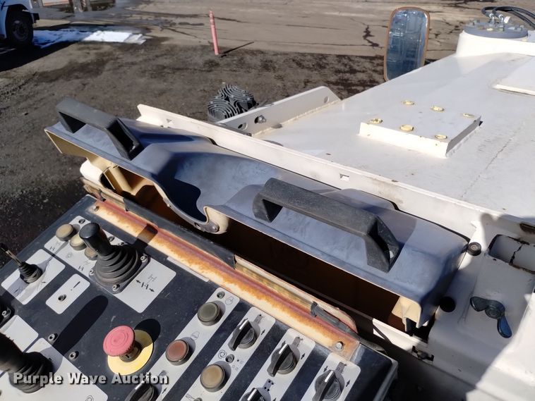 image for item DV6651 2010 Wirtgen W 2200 milling machine