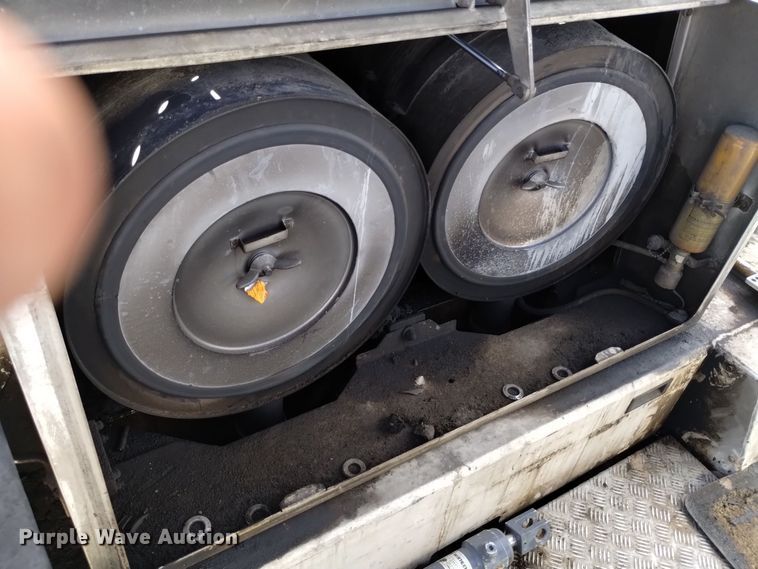 image for item DV6651 2010 Wirtgen W 2200 milling machine