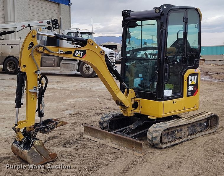 image for item DV6652 2019 Caterpillar 302CR mini excavator