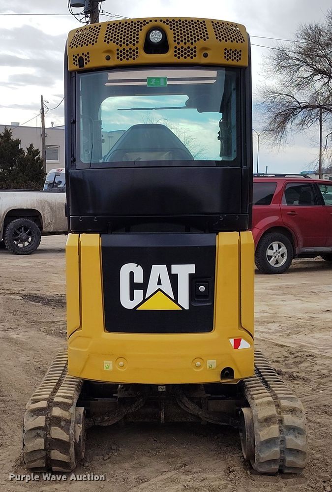 image for item DV6652 2019 Caterpillar 302CR mini excavator